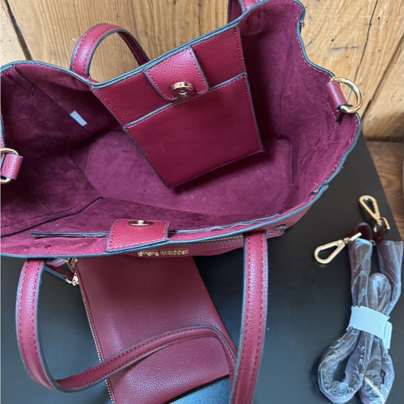 Steve Madden Large Faux Pebbled Leather Tote Crossbody Bag EUC Burgundy/Brown - Picture 11 of 16